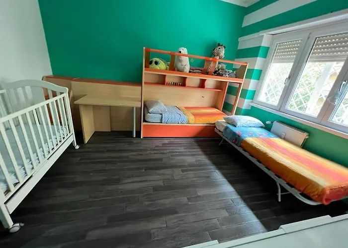 דירה Nathan House, Due *